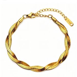 Elegant Gold Bracelet